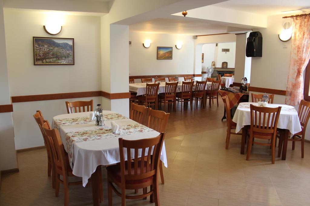 Kris Guest House ديفين المظهر الخارجي الصورة